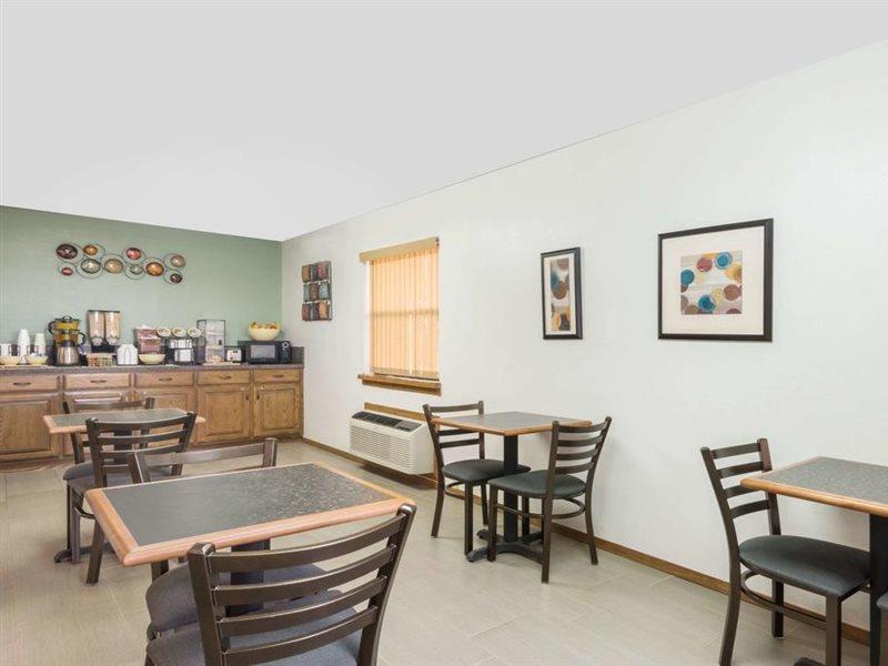 Knights Inn - Slaton Extérieur photo